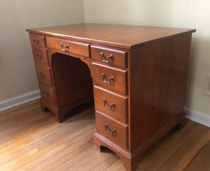 Mid-century modern kneehole Desk