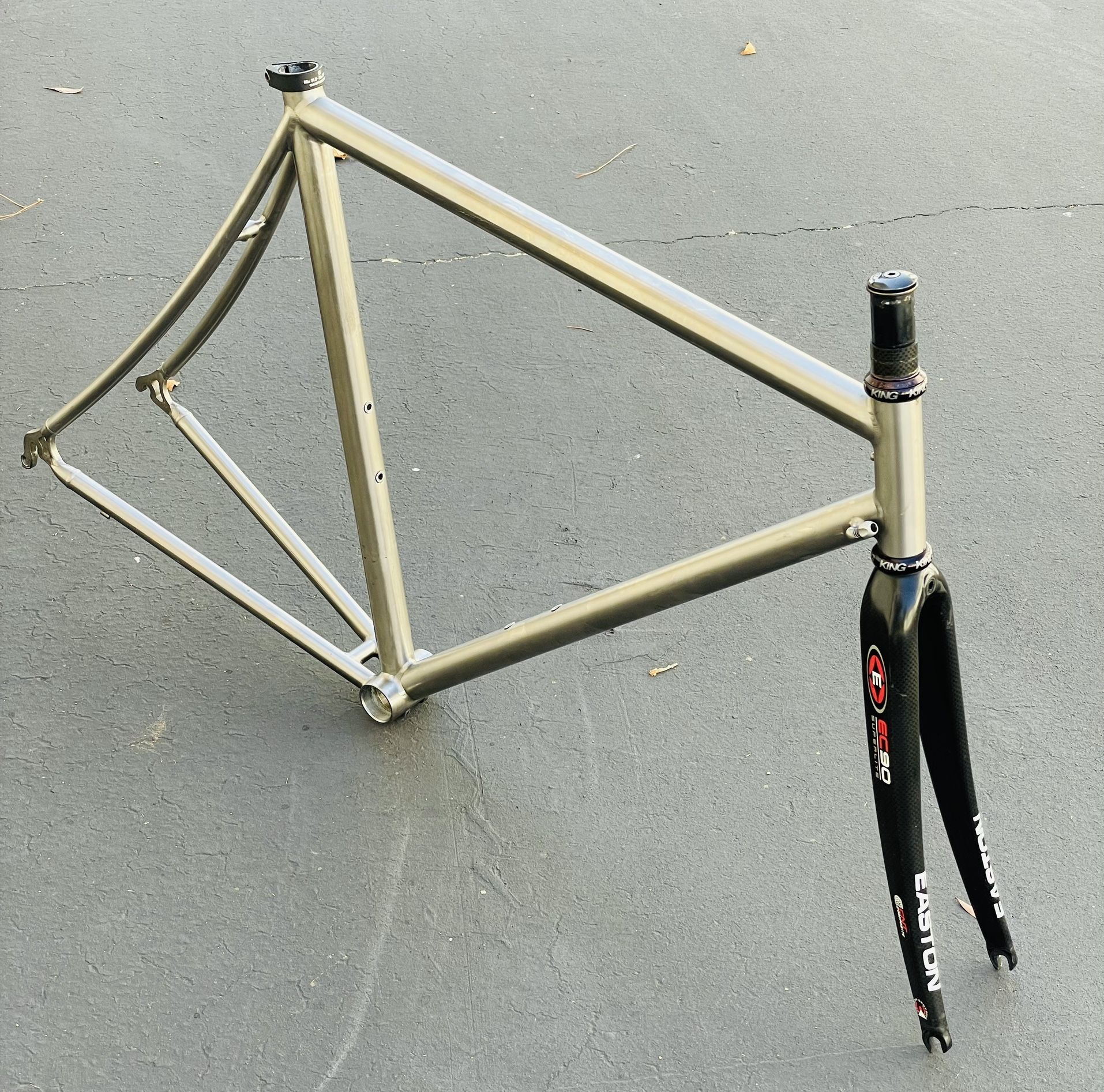 Litespeed Arenberg Titanium Frameset 700c Road Bike / Chris King / Easton EC90 Full Carbon Fork 