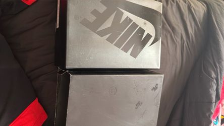 Travis Scott Black Phantom Dunks