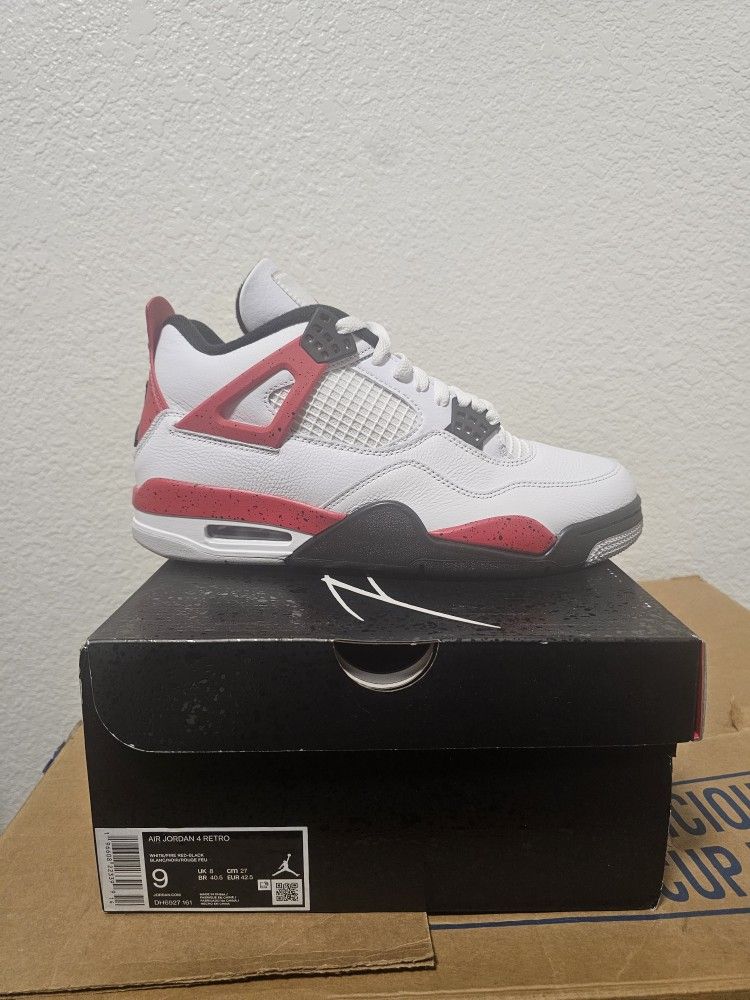 Jordan 4s