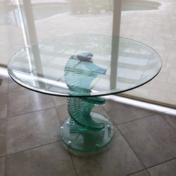 Beautiful round glass dining room kitchen table