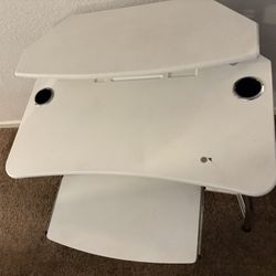 White Desk 