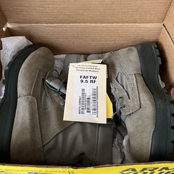 women military boots 
