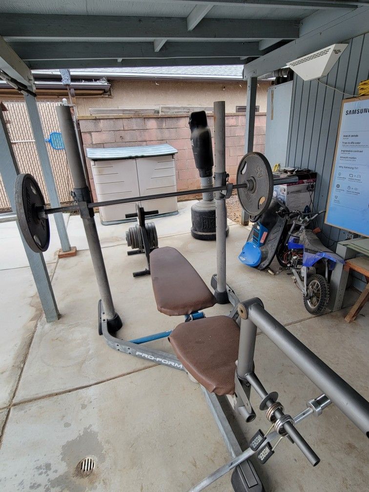 Squat Rack/Bench Press READ DESCRIPTION