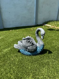 Swan Pot