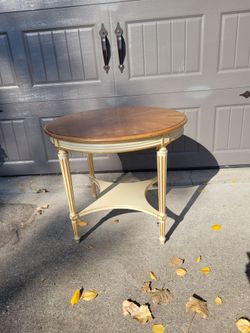 Vintage 26-in John Widdicomb Louis Style Round Side Table Veneer