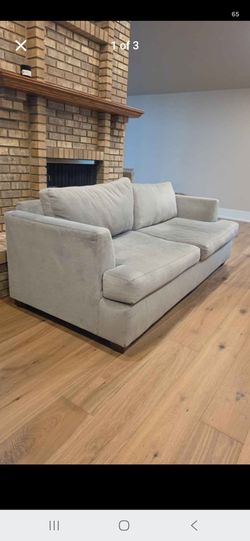 Living room sofa/couch