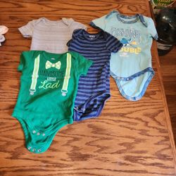 t-shirt onesies 6-9 Month 