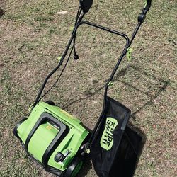 Corded electric weeding and soil loosening machine