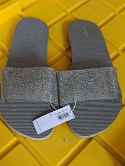 Old Navy slides sandals flip flops size 11 grey silver glitter NWT OTHER SIZES/COLORS AVAILABLE, MESSAGE W ?