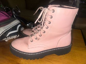 Size 8 Pink boots