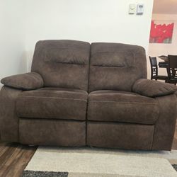 Manual Reclining Loveseat