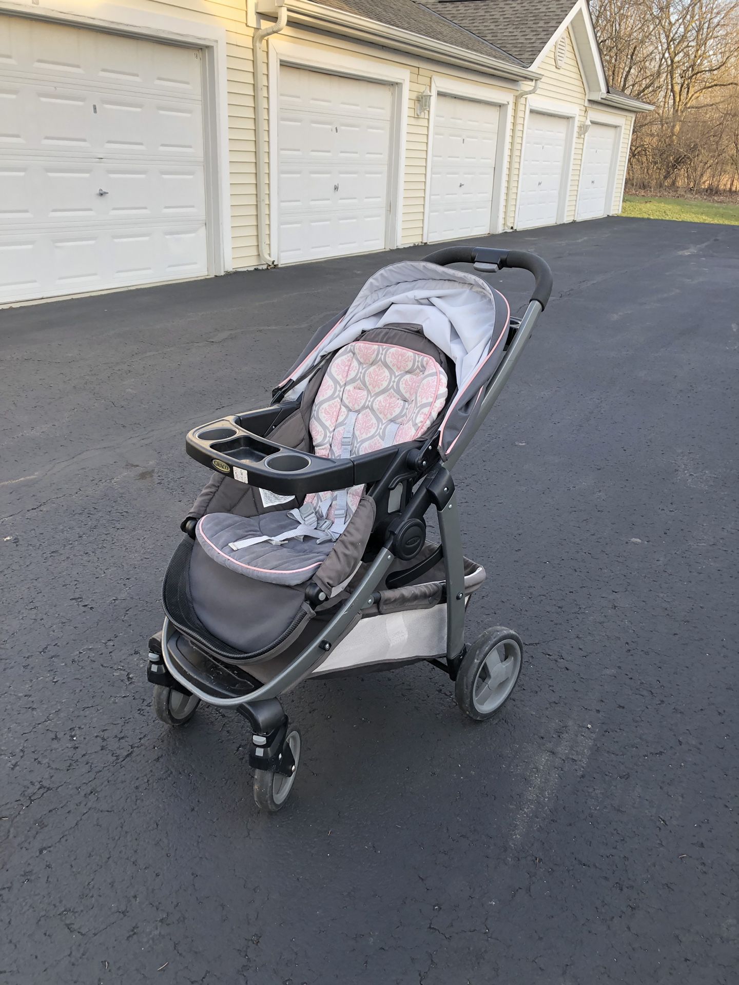 2 Graco stroller , 3 yrs old. Each for $50