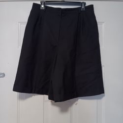 Women's Dress Shorts Size 16