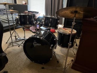 Gretsch Renegade 5-Piece Drum Set with Cymbals & Accessories