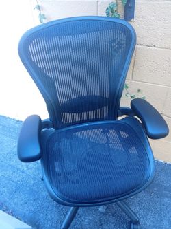 Herman Miller Aeron Classic 