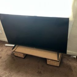 55 Inch Roku Flat Screen! 150$ Great Condition