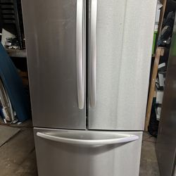 Fridges For sale are Plugged In  free Deliver