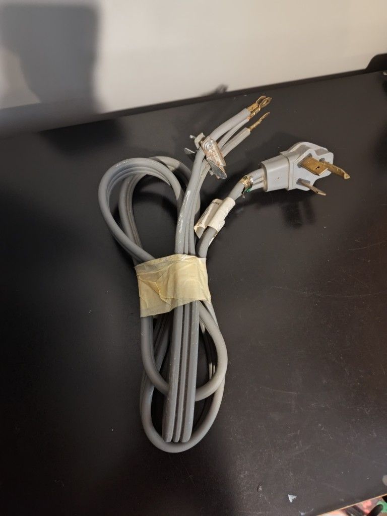 6 ft 30 Amp 3- Prong Dryer Cord