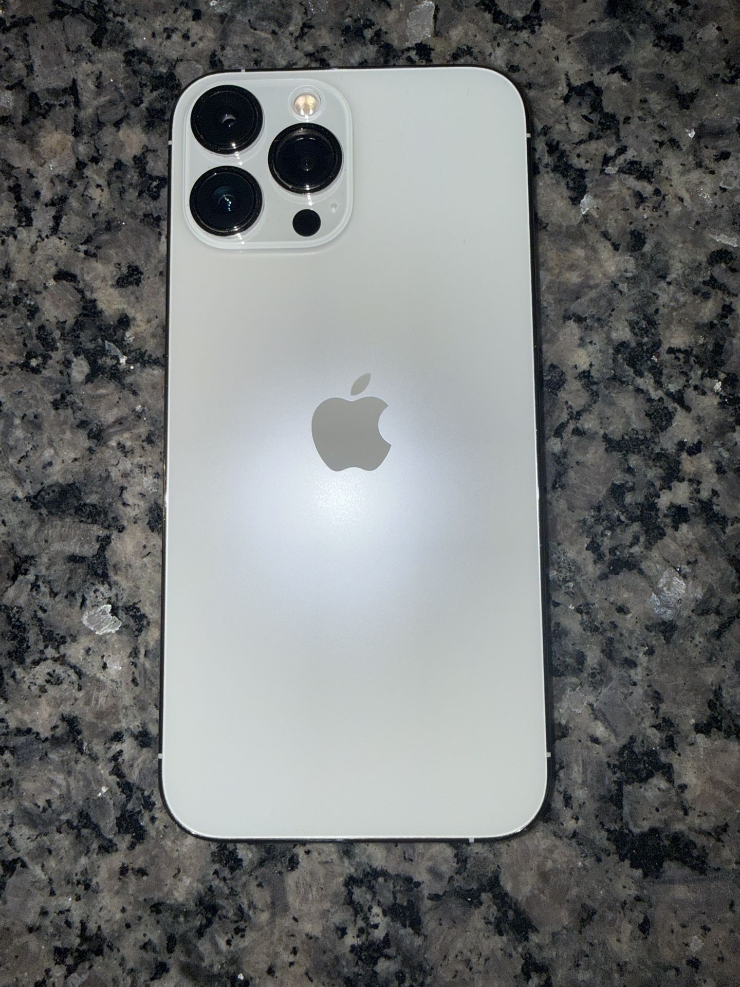 iPhone 13 Pro Max (unlocked Sim)