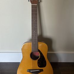 Yamaha FG-Junior 3/4 Acoustic Guitar