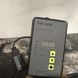 Trolmaster Humidity Controller
