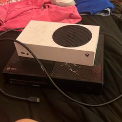 Xbox one and Xbox series S 