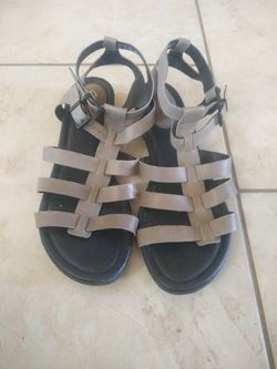 Clark Artisan Very Comfortable Sandals