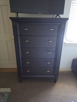 Dark brown wood 5-Drawer Tall Chest Dresser