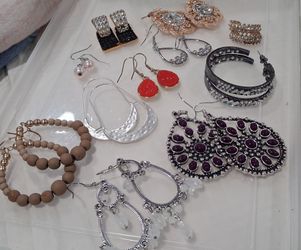Earrings n 2 rings $10