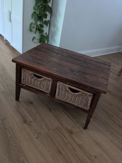 Pending pickup 6/12: Free coffee table with drawers