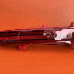 2024 2025 HYUNDAI SANTA FE RIGHT PASSENGER REAR BUMPER BACKUP REVERSE LIGHT OEM