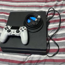 PlayStation 4 Slim