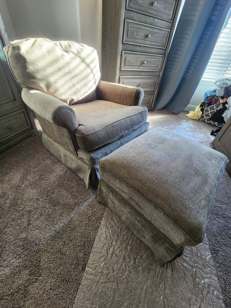Matching Gliding Rocker & Gliding Ottoman