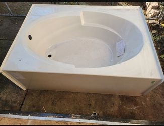 White Hot Tub