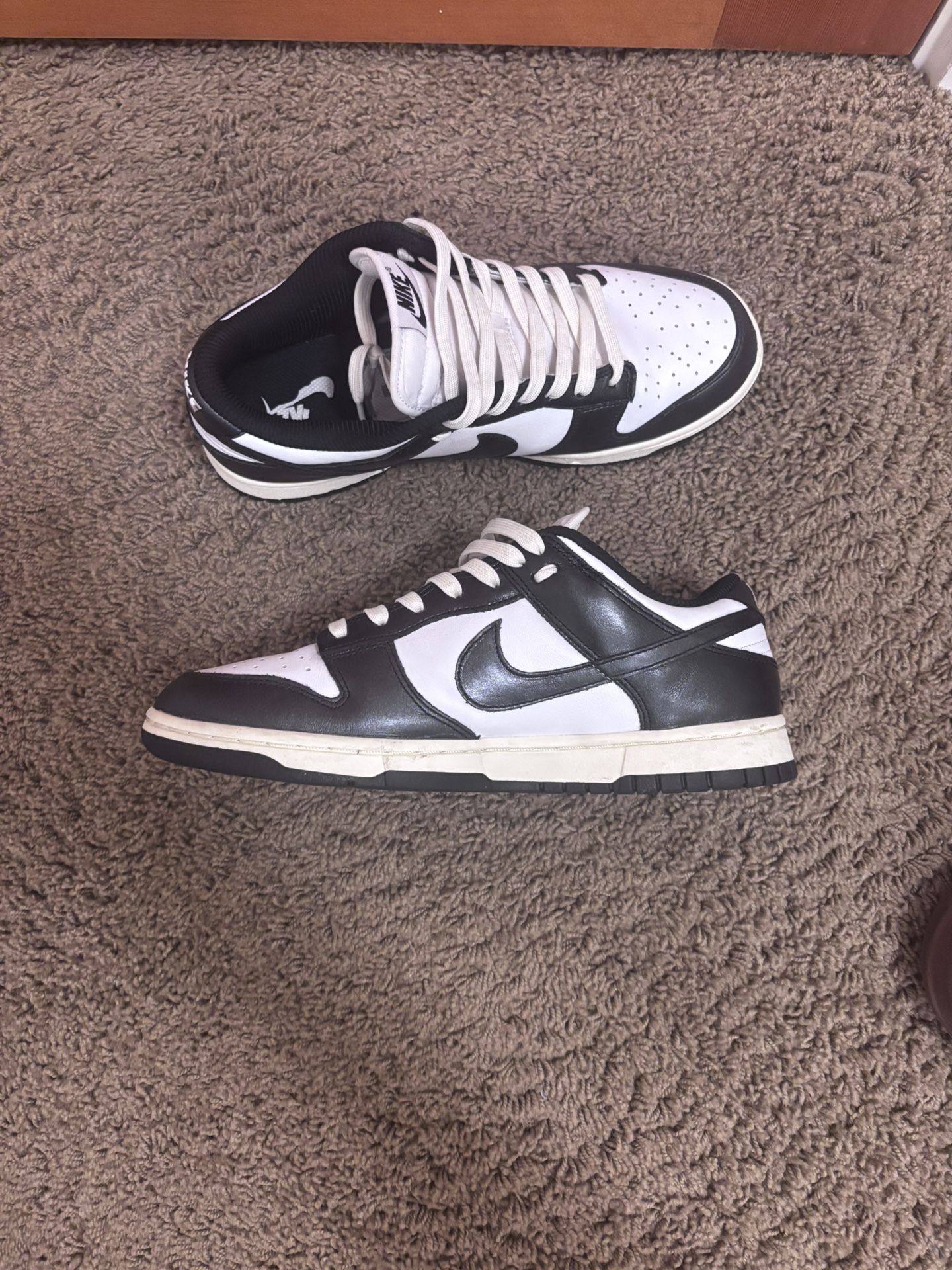 Nike Dunk Low (Vintage Pandas)