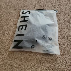 Shein Black Halter Crop Top (Sz L)