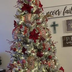 Flocked Edgewood Pine Pre-Lit Christmas Tree -