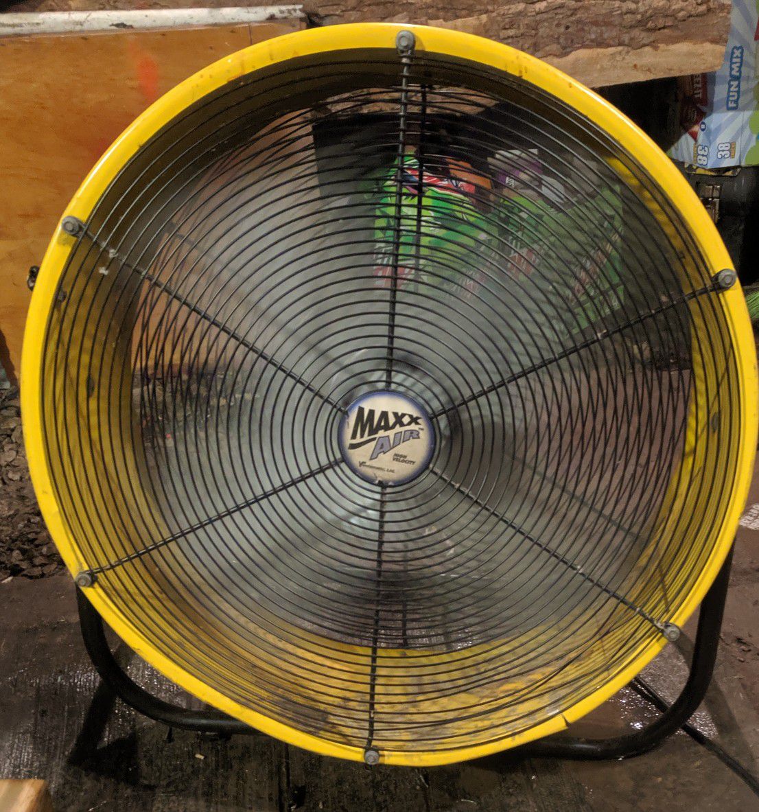 Maxx air utility fan