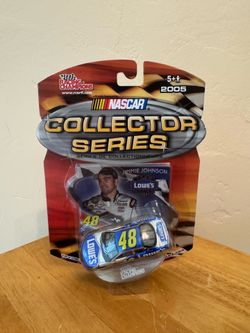 Racing Champions NASCAR Collector Series Jimmie Johnson #48 Lowe's 2005 Die-Cast Car