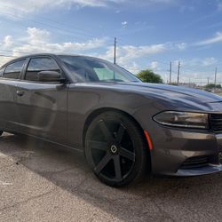 2020 Dodge Charger SXT SXT 4dr Sedan Price $14,475 Mileage 118,960