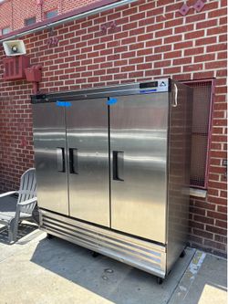 Everest Commercial Refridgerator/Freezer