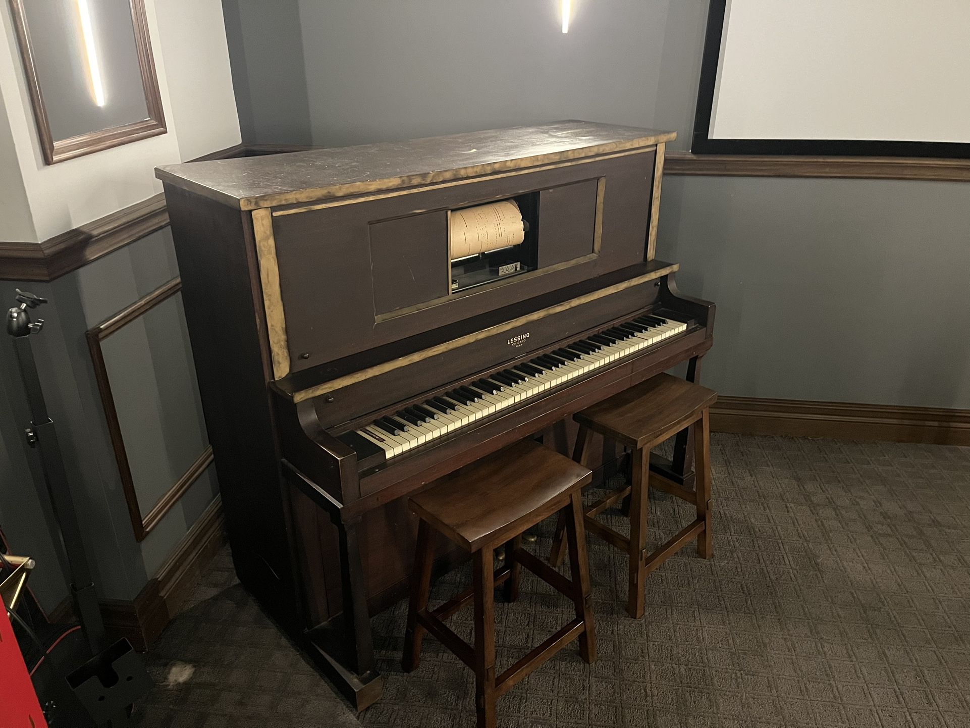 Piano - Antique - Lessing