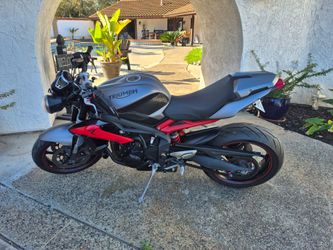 2015 TRIUMPH STREET TRIPLE 675