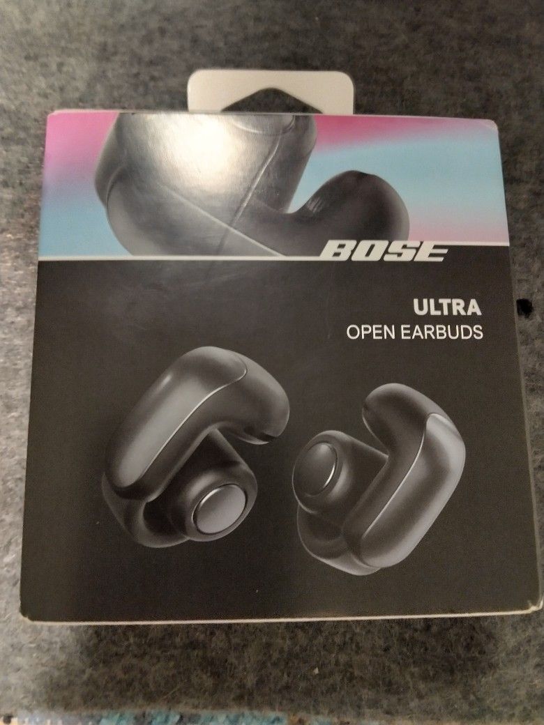 Unopened Package BOSE ULTRA OPEN EARBUDS 130$
