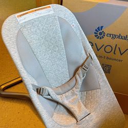 Ergobaby Baby Bouncer – Like New (Minimal Use)