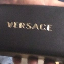 Woman Versace sunglasses