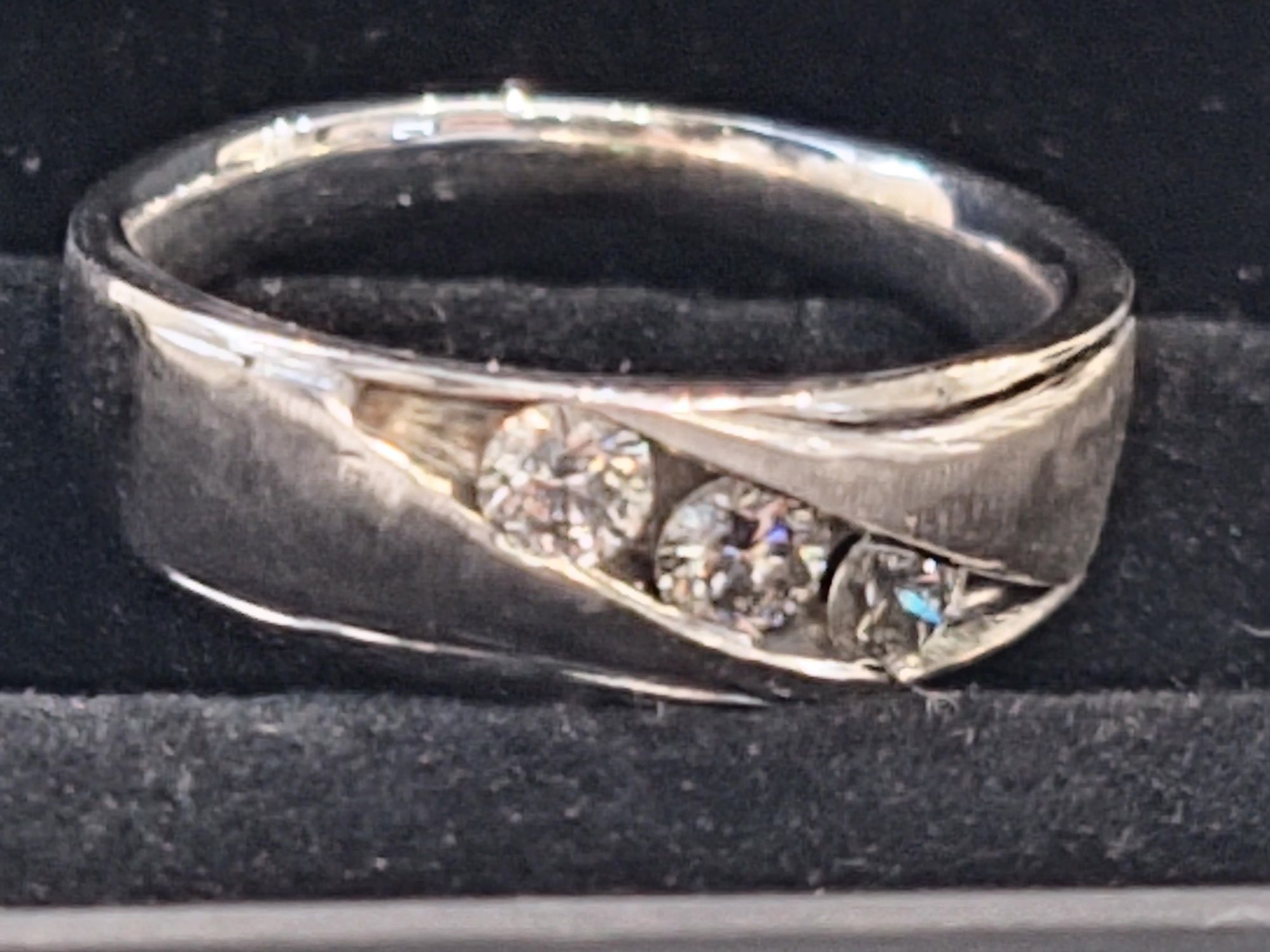 Men’s Wedding Band 