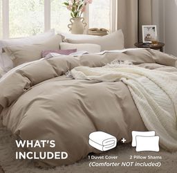 Brand New Queen Duvet Cover Set (still sealed in box !)