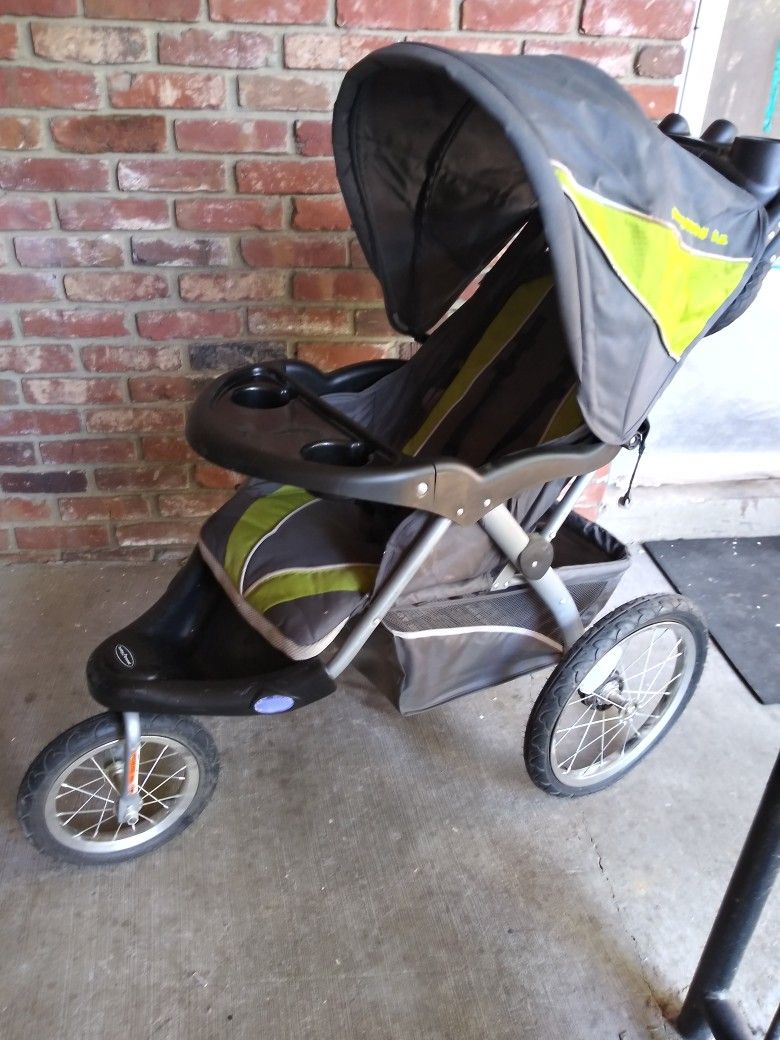 Jogger And Runners Stroller With Speaker System Are Cashews On The Handlebars